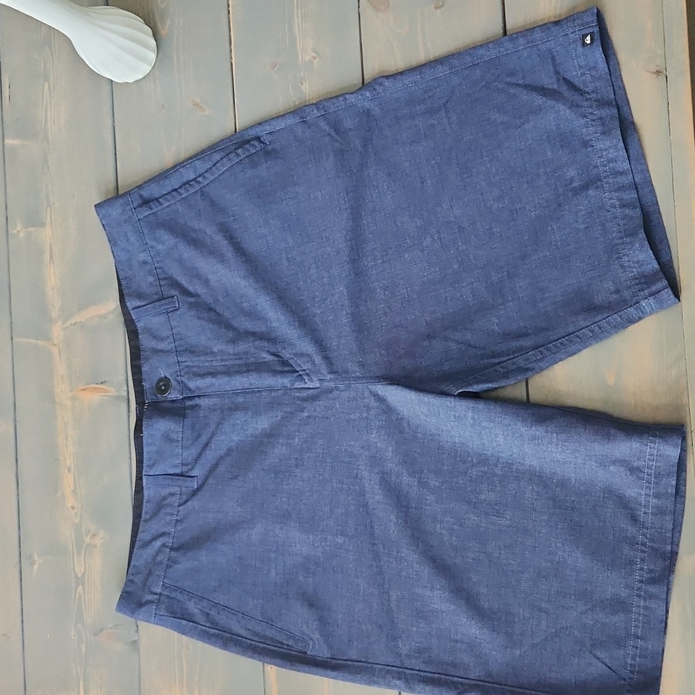 Quiksilver Amphibian shorts sz 34